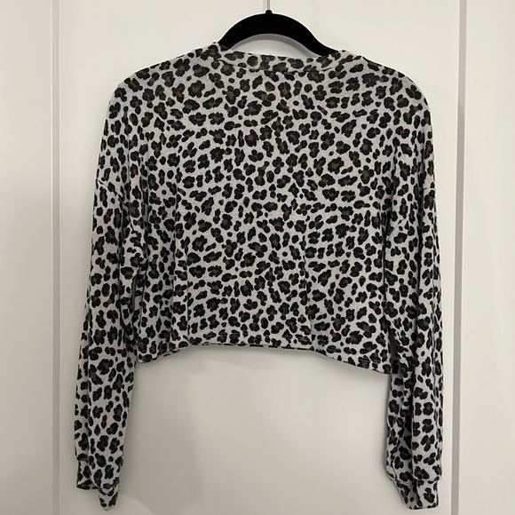 Gypsy Rose Cheetah Crop Top - Picture 5 of 5